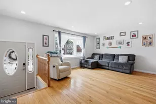 12740 Hollins Rd, Philadelphia, PA 19154 - Photo 4
