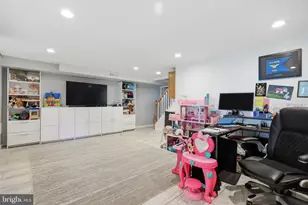 12740 Hollins Rd, Philadelphia, PA 19154 - Photo 16