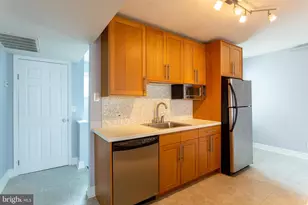 1728 Mt Vernon St, Philadelphia, PA 19130 - Photo 6