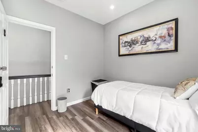 1319 W Wyoming Avenue, Philadelphia, PA 19140 - Photo 18