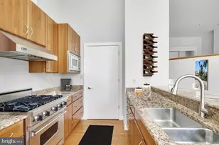 23 S 23rd St, Philadelphia, PA 19103 - Photo 2