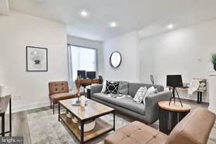 962 N 8th St, Philadelphia, PA 19123 - Photo 4