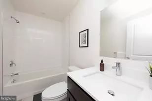 962 N 8th St, Philadelphia, PA 19123 - Photo 10