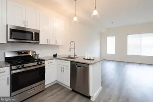 962 N 8th St, Philadelphia, PA 19123 - Photo 4