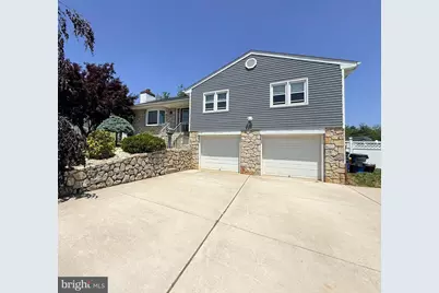 3737 President Street, Philadelphia, PA 19114 - Photo 12