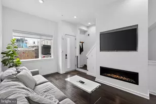 2229 N Hope St, Philadelphia, PA 19133 - Photo 2