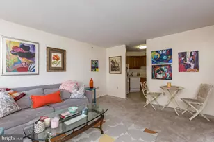 2018 Walnut St, Philadelphia, PA 19103 - Photo 12
