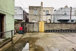2440 S 9th St, Philadelphia, PA 19148 - Photo 28