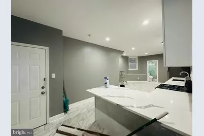 2440 S 9th Street, Philadelphia, PA 19148 - Photo 22