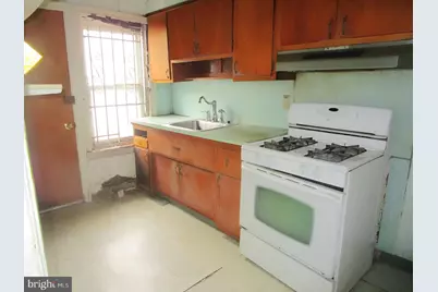 6208 W Stiles Street, Philadelphia, PA 19151 - Photo 8
