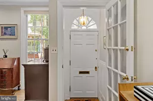 2208 Rittenhouse Square, Philadelphia, PA 19103 - Photo 2