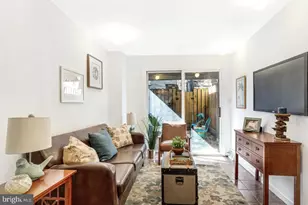 1036 Montrose St, Philadelphia, PA 19147 - Photo 8