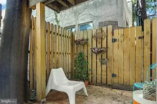 1036 Montrose St, Philadelphia, PA 19147 - Photo 10
