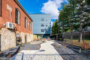 1330 S Patton St, Philadelphia, PA 19146 - Photo 16