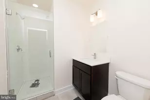 962 N 8th St, Philadelphia, PA 19123 - Photo 10