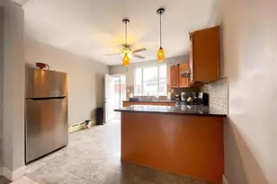 718 Watkins St, Philadelphia, PA 19148 - Photo 2