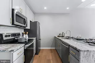60 N 23rd St, Philadelphia, PA 19103 - Photo 2
