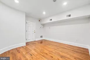244 S 8th St, Philadelphia, PA 19107 - Photo 6
