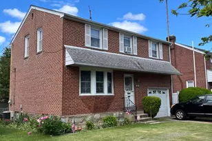 2026 Stanwood St, Philadelphia, PA 19152 - Photo 2