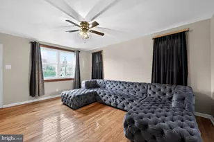6651 Gillespie St, Philadelphia, PA 19135 - Photo 4