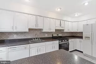 7020 Kindred St, Philadelphia, PA 19149 - Photo 8