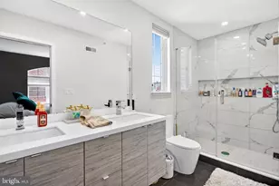 2411 Innovator Wy, Philadelphia, PA 19146 - Photo 18
