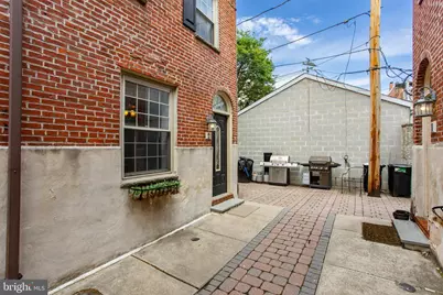 525 Fitzwater Street #2, Philadelphia, PA 19147 - Photo 4