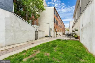 525 Fitzwater St, Philadelphia, PA 19147 - Photo 26