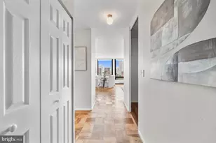 210 Locust St, Philadelphia, PA 19106 - Photo 2
