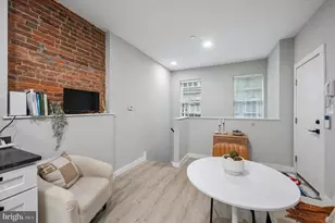 2006 Pine St, Philadelphia, PA 19103 - Photo 8