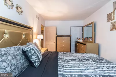 8023 Chelwynde Avenue, Philadelphia, PA 19153 - Photo 48