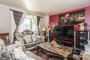 8023 Chelwynde Ave, Philadelphia, PA 19153 - Photo 8