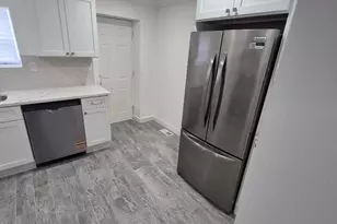 1031 Winton St, Philadelphia, PA 19148 - Photo 6