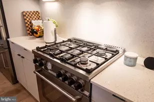 2011 Cambridge St, Philadelphia, PA 19130 - Photo 8