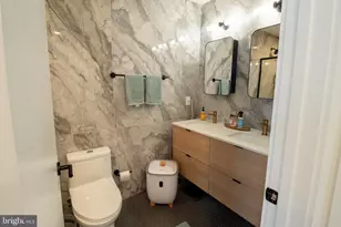 2011 Cambridge St, Philadelphia, PA 19130 - Photo 14