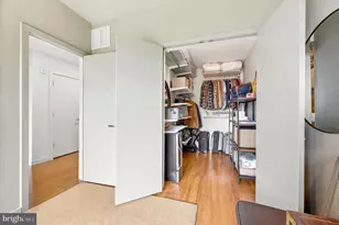 934 N 3rd St, Philadelphia, PA 19123 - Photo 20
