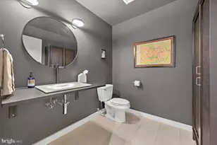 934 N 3rd St, Philadelphia, PA 19123 - Photo 14