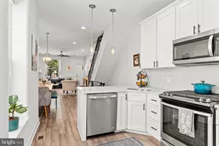 304 W Salaignac St, Philadelphia, PA 19128 - Photo 8