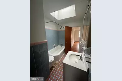 7235 Dungan Road, Philadelphia, PA 19111 - Photo 8