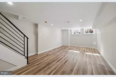 2602 S 10th Street, Philadelphia, PA 19148 - Photo 12