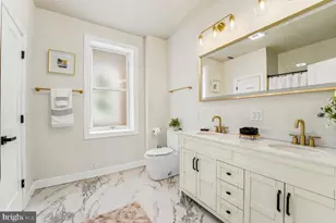 80 W Sharpnack St, Philadelphia, PA 19119 - Photo 18