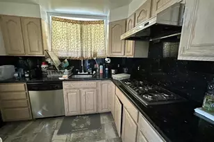 1020 Johnston St, Philadelphia, PA 19148 - Photo 2