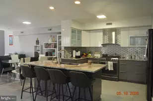 10215 Murty Ln, Philadelphia, PA 19116 - Photo 8