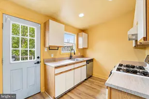 4420 St Davids St, Philadelphia, PA 19127 - Photo 2