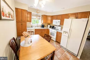 9514 Rising Sun Ave, Philadelphia, PA 19115 - Photo 6