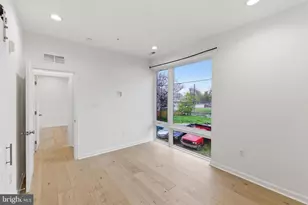 2011 N Reese St, Philadelphia, PA 19122 - Photo 12