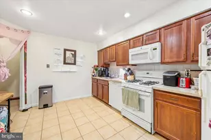 1169 Windrim Ave, Philadelphia, PA 19141 - Photo 14