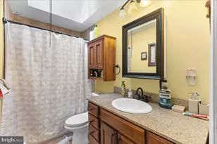 5635 Diamond St, Philadelphia, PA 19131 - Photo 10