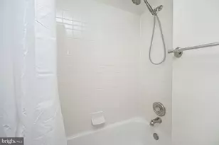315 New St, Philadelphia, PA 19106 - Photo 16
