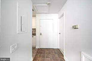 315 New St, Philadelphia, PA 19106 - Photo 18